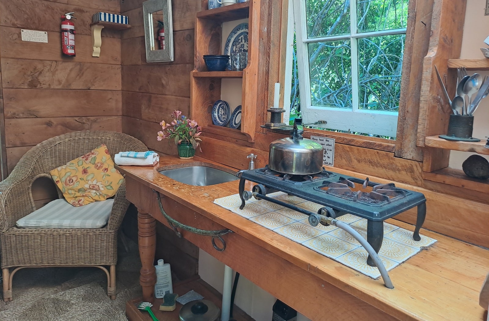 Fully Equipped Kitchen in Stony Bay